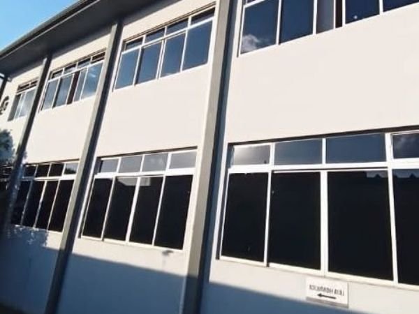 Reduza o calor com película para janelas